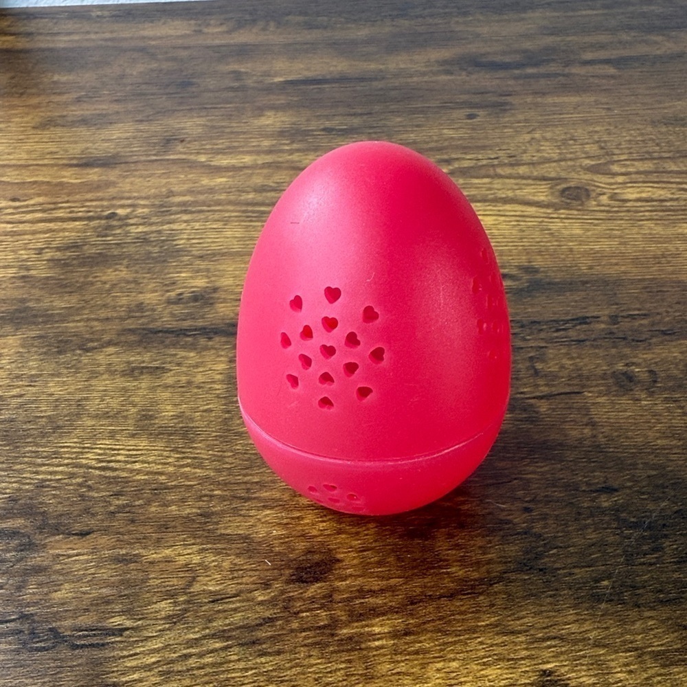 Red Egg-Shaped Makeup Sponge Container